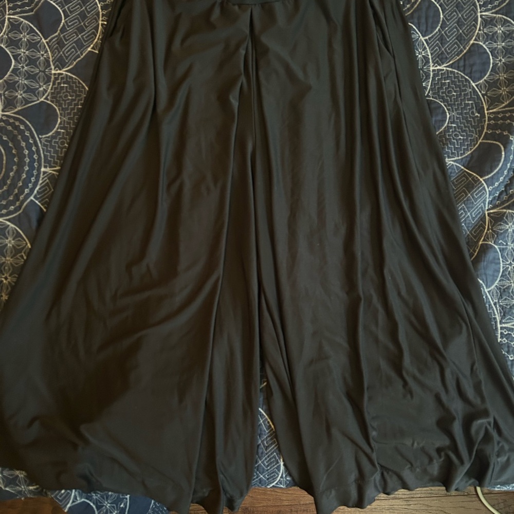 Nuuly Black Wide-Leg Stretchy pants